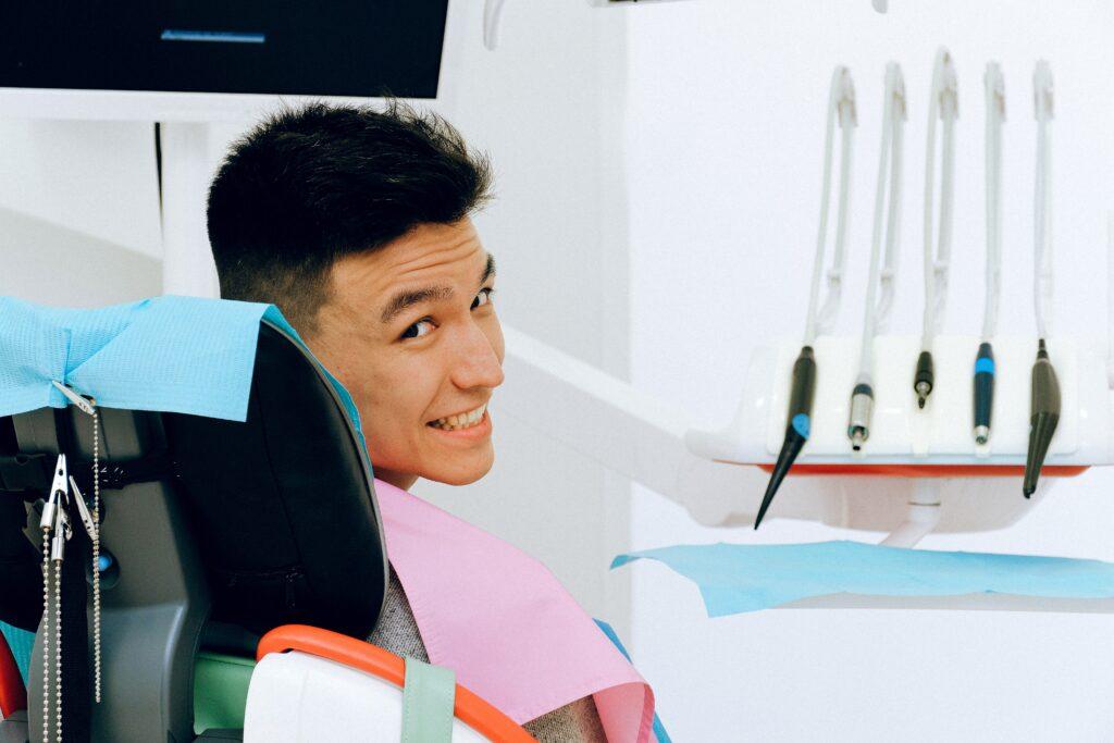 man smiling after a teeth cleaning - DFW Dental Marketing – Dallas/Fort Worth Texas Dentist Marketing reputation